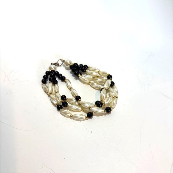 N/A Jewelry - Vintage Black & White Beaded Multi-Strand Bracelet With Faux Pearls & Gold Accen